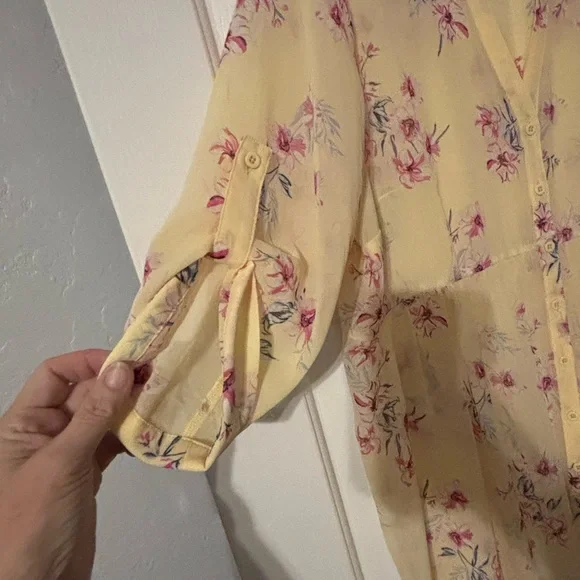 Torrid Pale Yellow Hi-Lo Tunic with Pink Floral Pattern - Picture 3 of 8